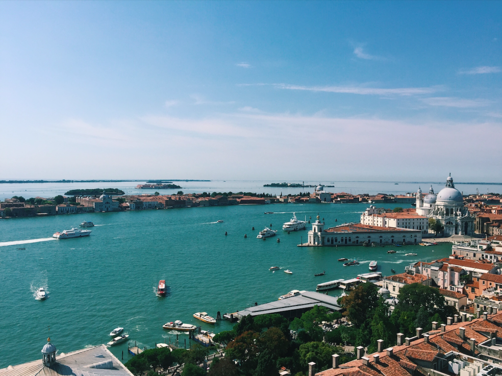 A SNAPSHOT OF&nbsp;VENICE