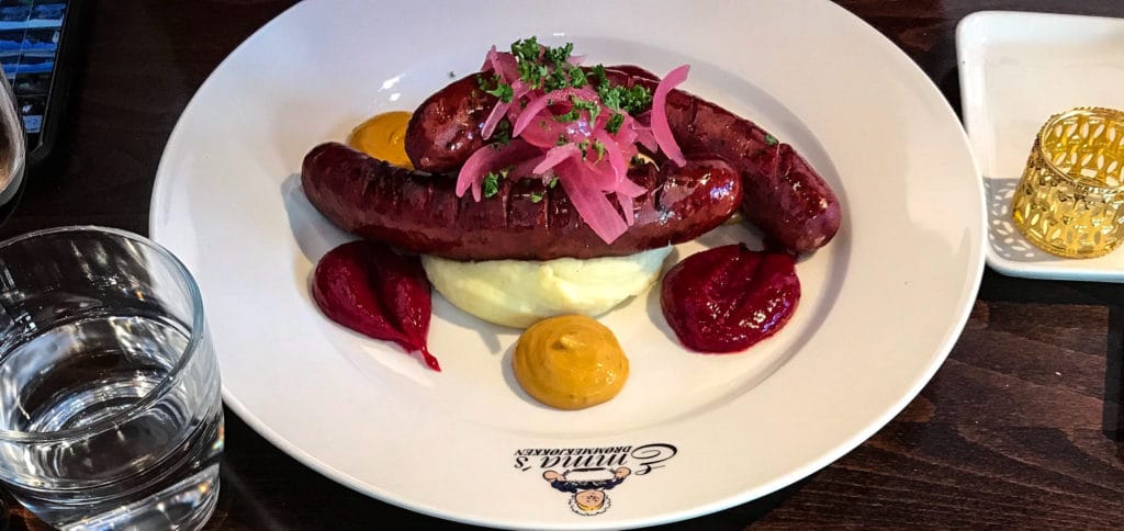 A TASTE OF TROMSØ  – MY FAVOURITE PLACES TO EAT & DRINK